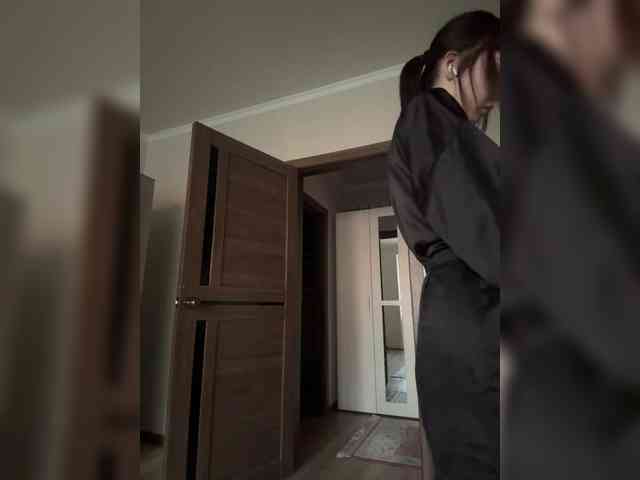 ShyAlya webcam