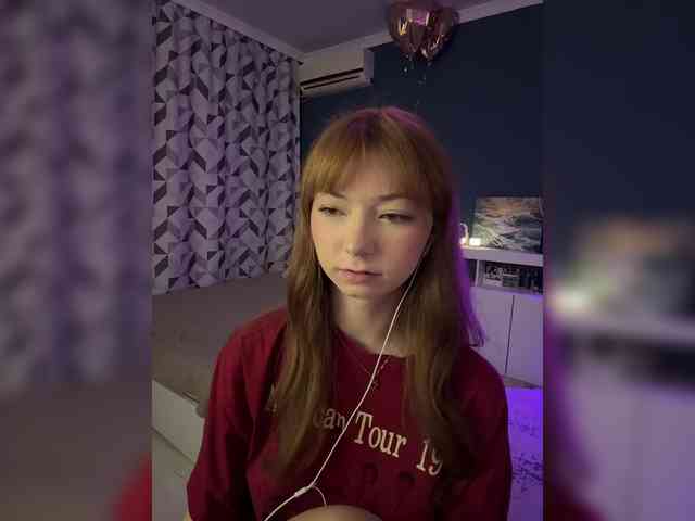 ShyAlya webcam