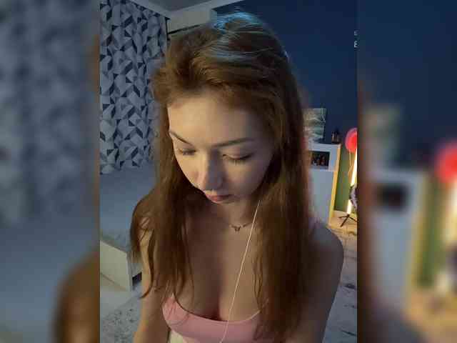 ShyAlya webcam