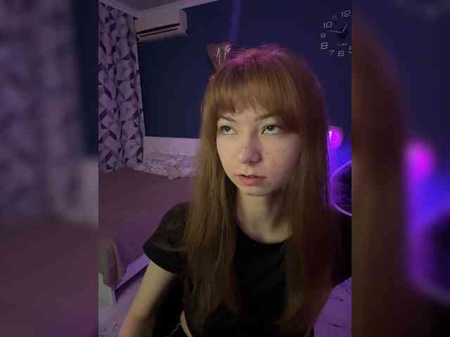 ShyAlya webcam