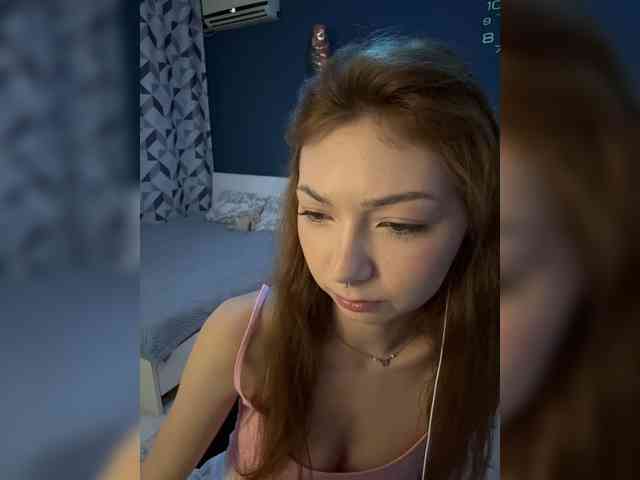 ShyAlya webcam