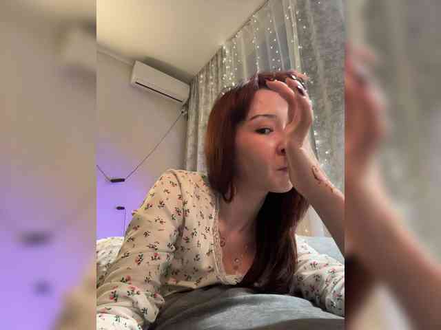 ShyAlya webcam