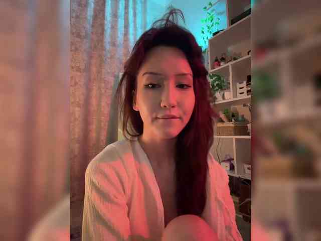 ShyAlya webcam