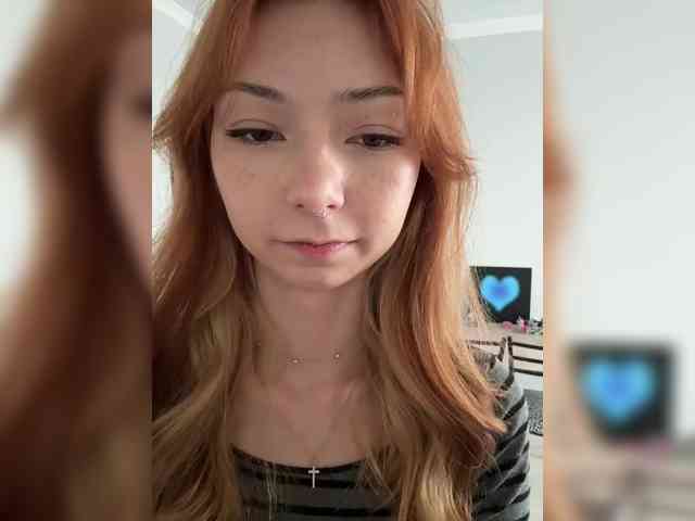 ShyAlya webcam