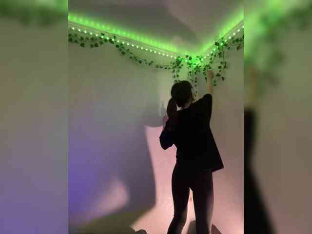 ShyAlya webcam