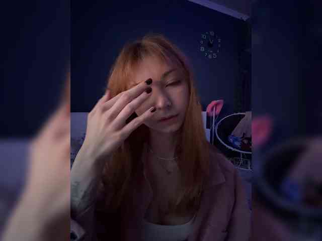 ShyAlya webcam
