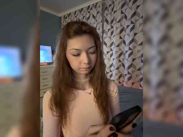 ShyAlya webcam