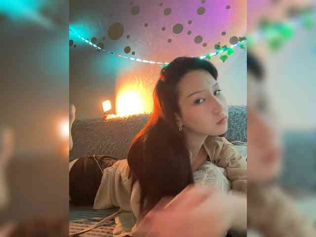 ShyAlya webcam