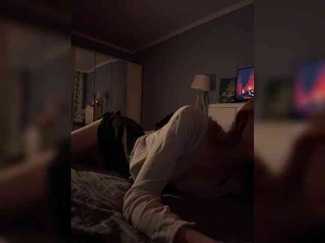ShyAlya webcam