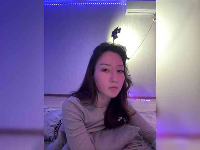 ShyAlya webcam