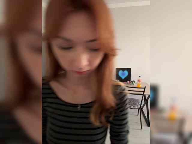 ShyAlya webcam