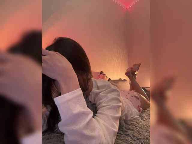 ShyAlya webcam