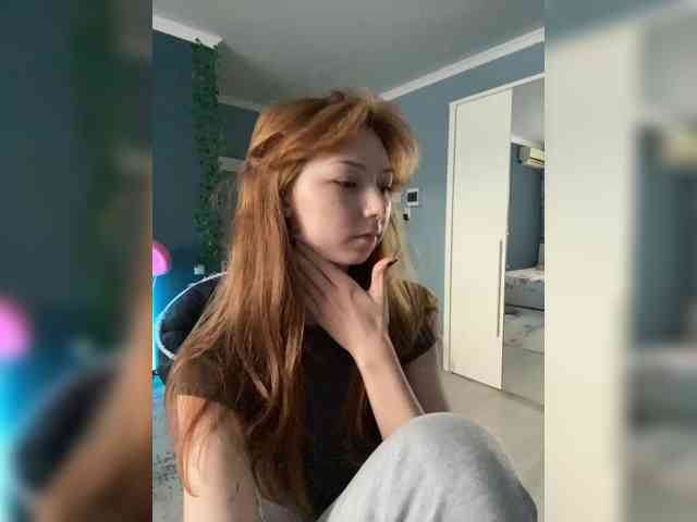 ShyAlya webcam