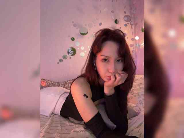 ShyAlya webcam