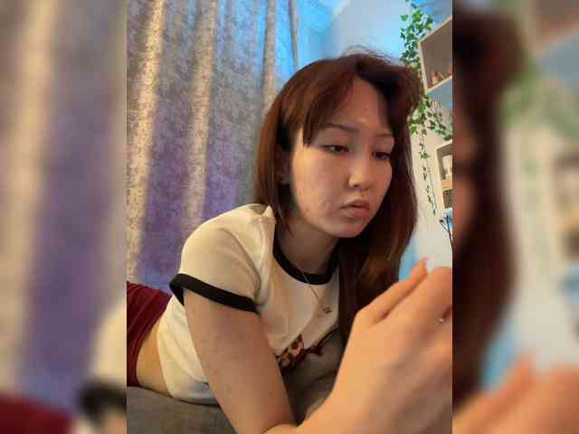 ShyAlya webcam