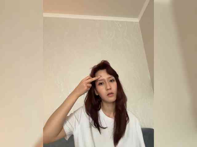 ShyAlya webcam