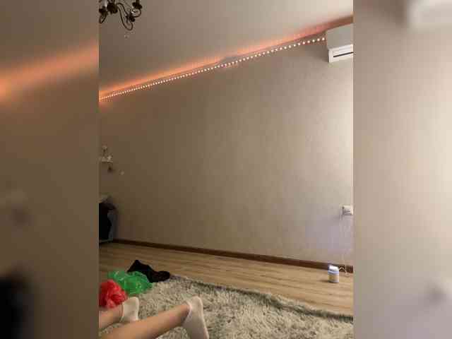 ShyAlya webcam