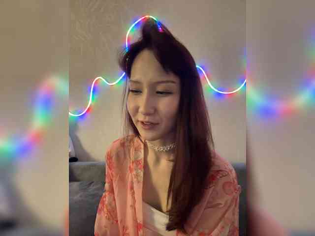 ShyAlya webcam