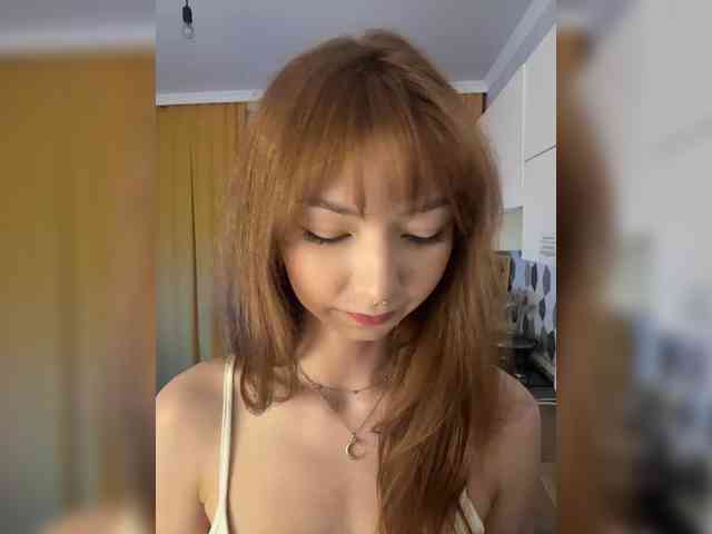 ShyAlya webcam
