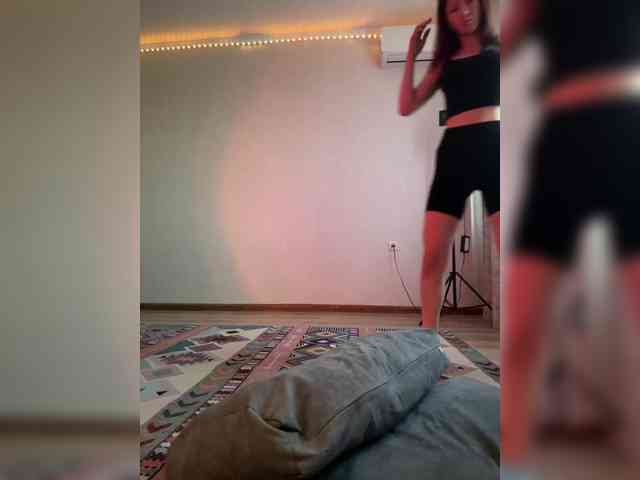 ShyAlya webcam