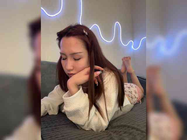 ShyAlya webcam