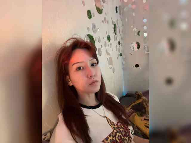 ShyAlya webcam