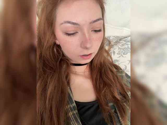 ShyAlya webcam