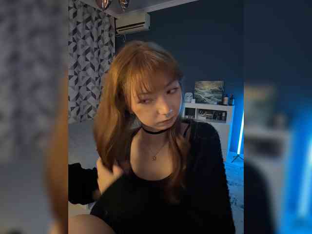 ShyAlya webcam