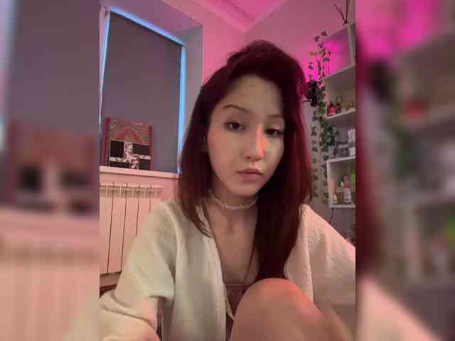 ShyAlya webcam