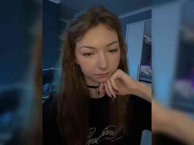 ShyAlya webcam