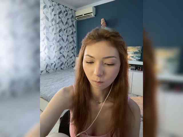ShyAlya webcam