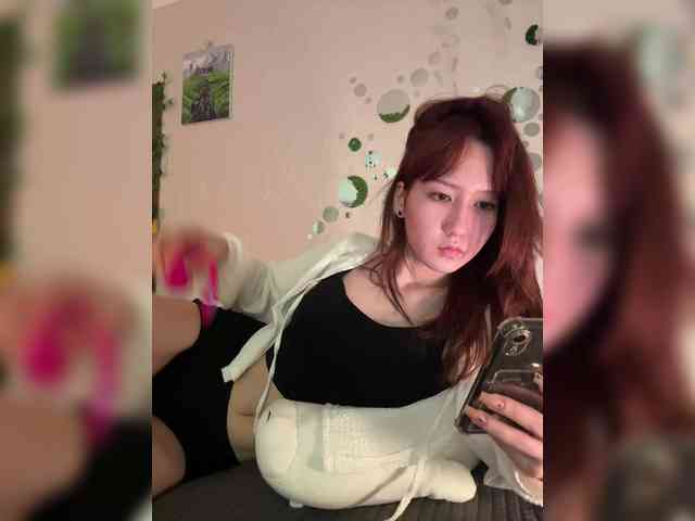ShyAlya webcam