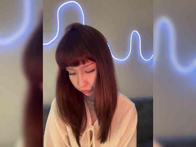 ShyAlya webcam