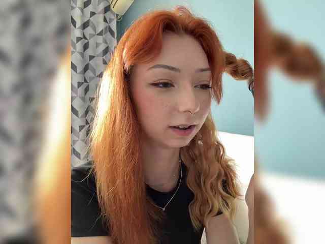 ShyAlya webcam