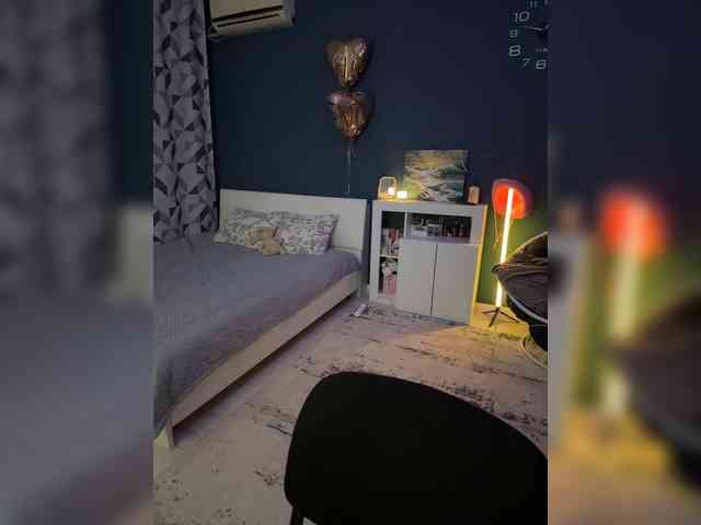 ShyAlya webcam