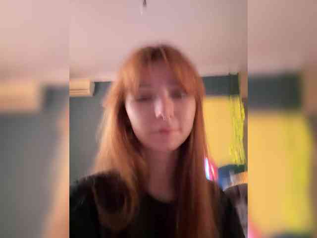 ShyAlya webcam