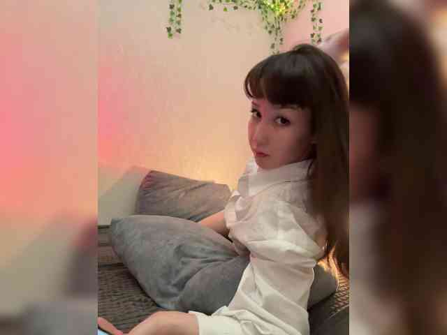 ShyAlya webcam