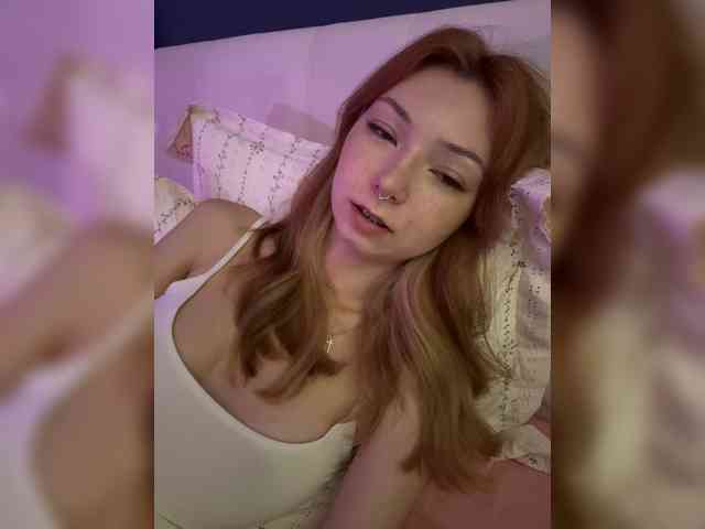 ShyAlya webcam