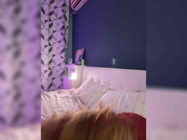ShyAlya webcam