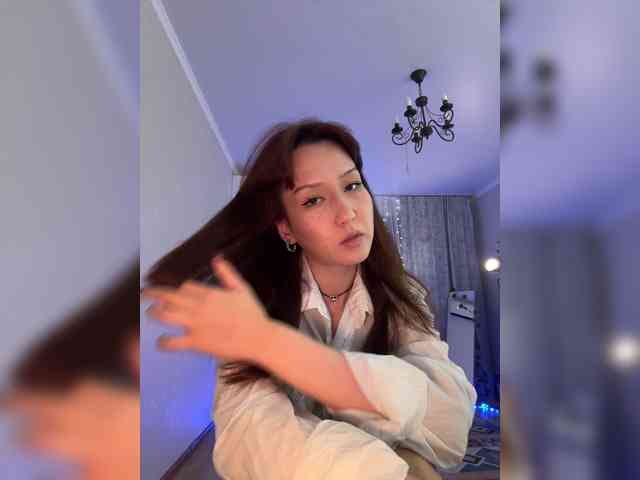 ShyAlya webcam