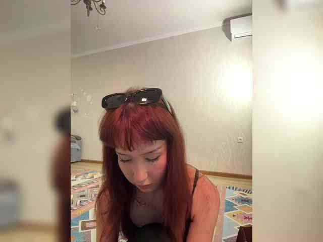 ShyAlya webcam