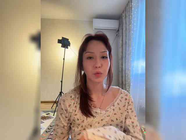 ShyAlya webcam