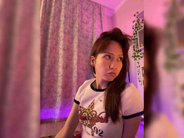 ShyAlya webcam
