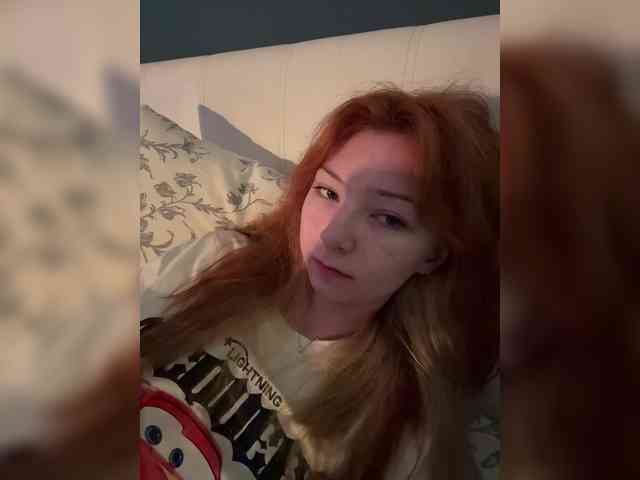 ShyAlya webcam