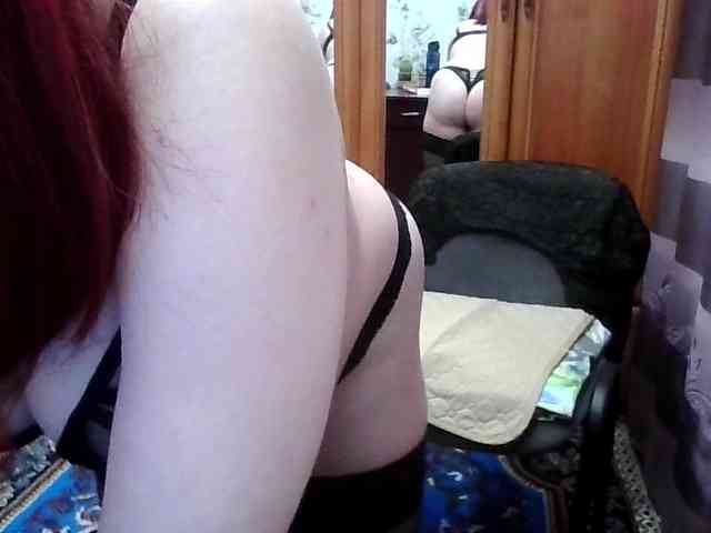 SophieNightAh webcam