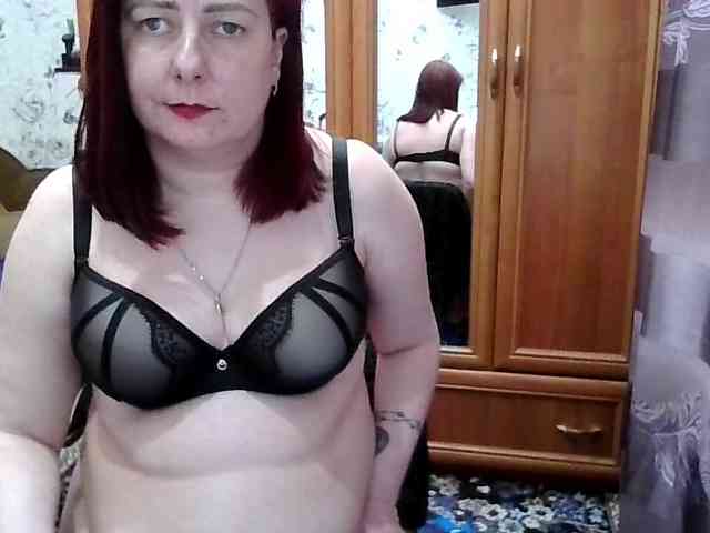 SophieNightAh webcam