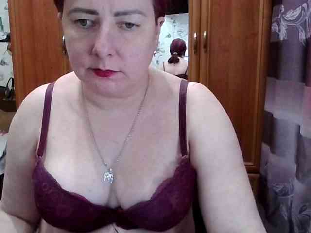 SophieNightAh webcam
