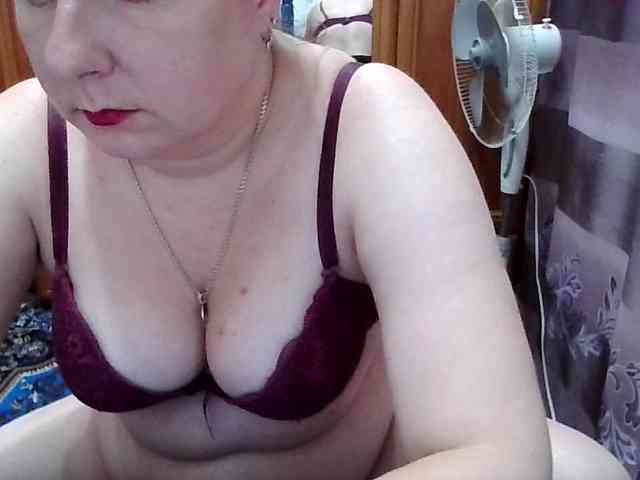 SophieNightAh webcam