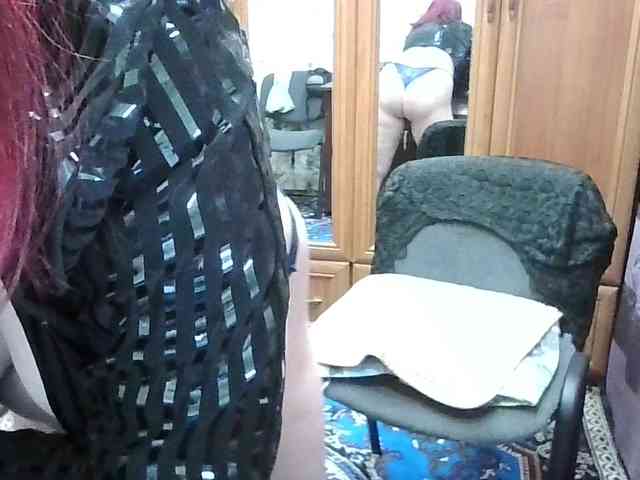 SophieNightAh webcam