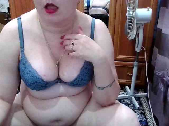 SophieNightAh webcam